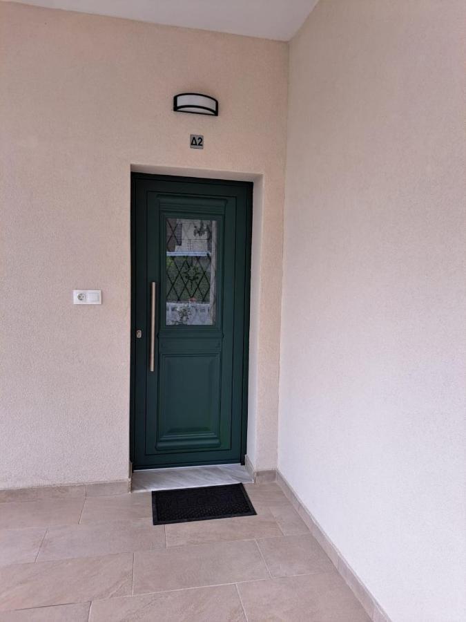 Antigoni'S Apartments Katerini Exterior photo